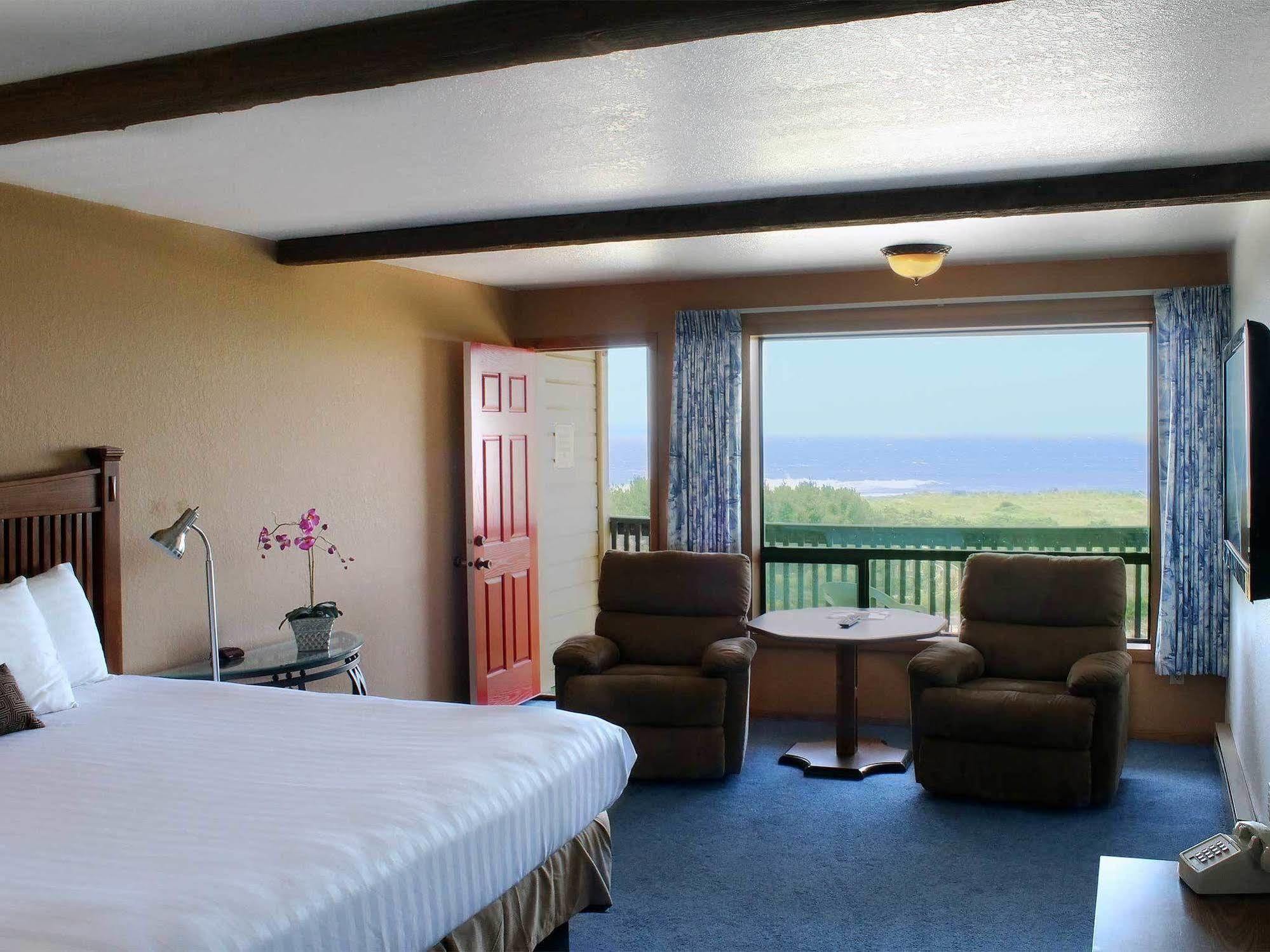 Gold Beach Inn Екстер'єр фото